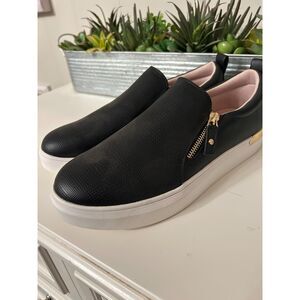 Jeossy Women’s Size 10 Slip-On Sneakers – Black – NWOB – Memory Foam